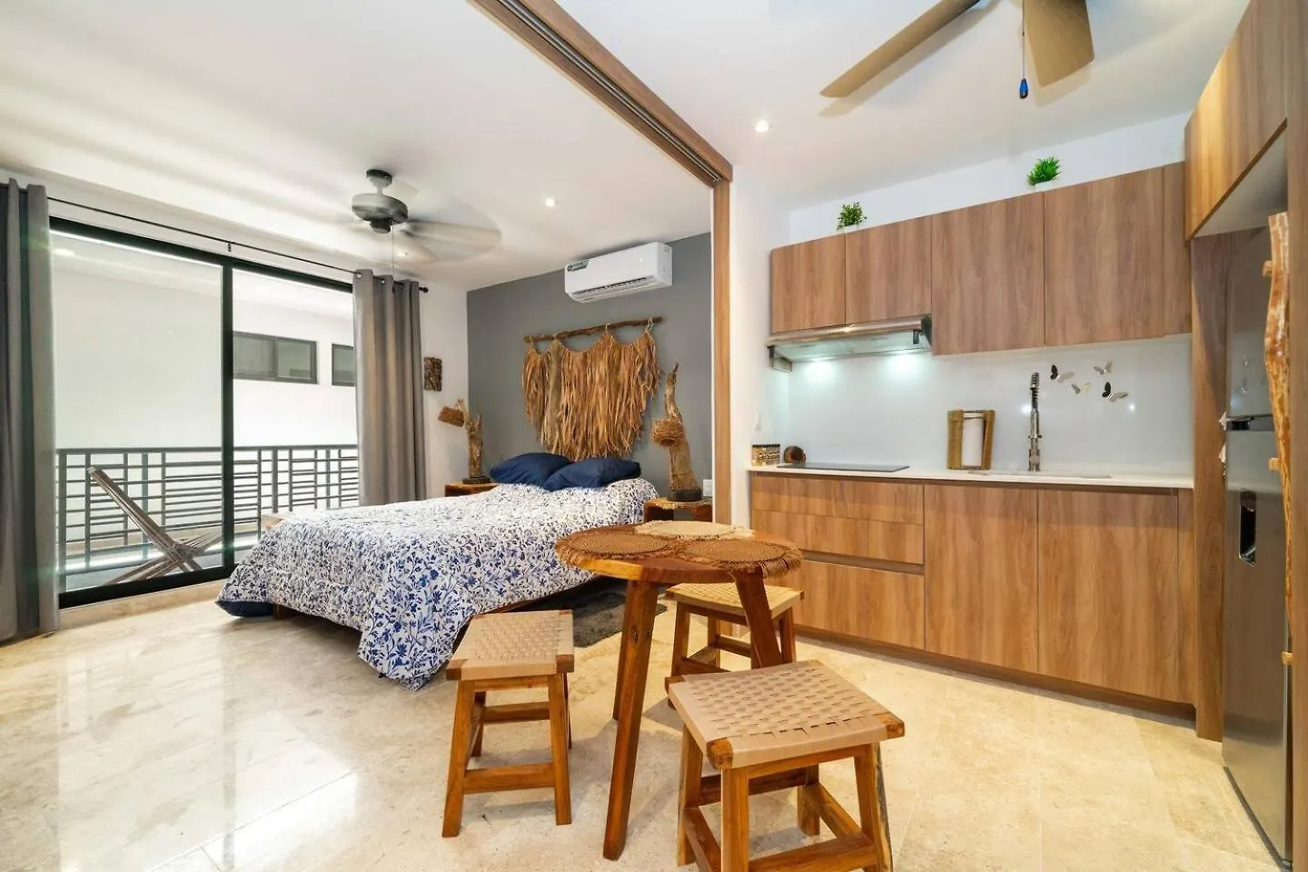 King Suite With Private Balcony, Gym And Rooftop Pool Tulum
