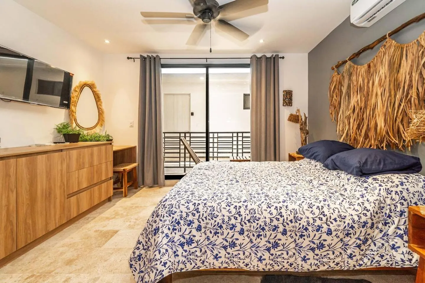 King Suite With Private Balcony, Gym And Rooftop Pool Tulum Holiday home